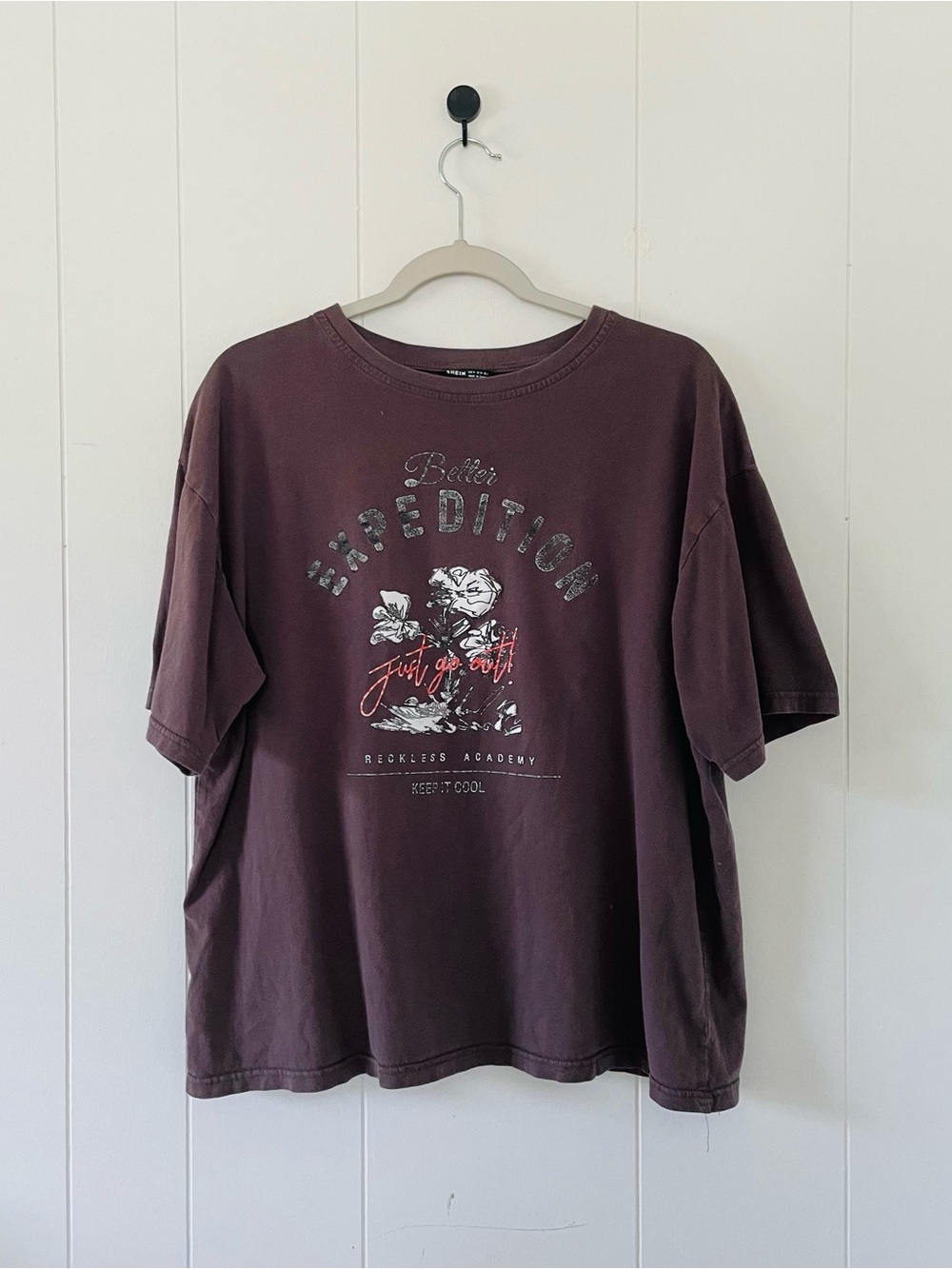 SHEIN Maroon Graphic 'Expedition' Short Sleeve Tee